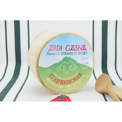 Whole Milk Farm produced sheep's cheese "Ardi Gasna"
