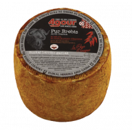 Genuine Sheep's cheese flavoured with Espelette Chili Pepper
